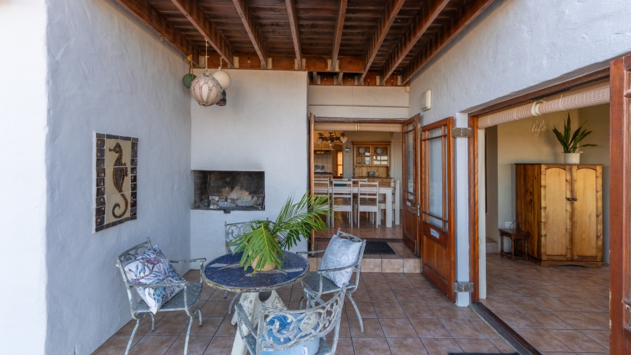 5 Bedroom Property for Sale in Sunny Seas Estate Western Cape